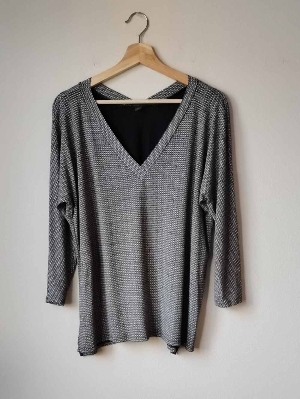 J. Jill Wearever Collection Women's Size M V-Neck Knit Sweater - Gray